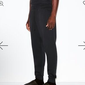 SKIMS Mens Lounge Fleece Jogger Washed Onyx